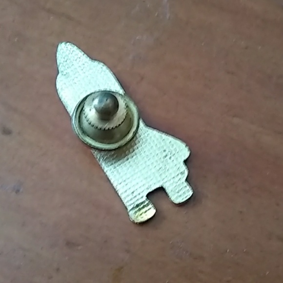 Vintage apolo space rocket pin - Picture 2 of 2